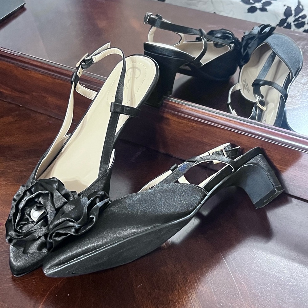 C Comfort Est 1946 Women’s Shoes. Size 8. NWT. - Picture 6 of 9